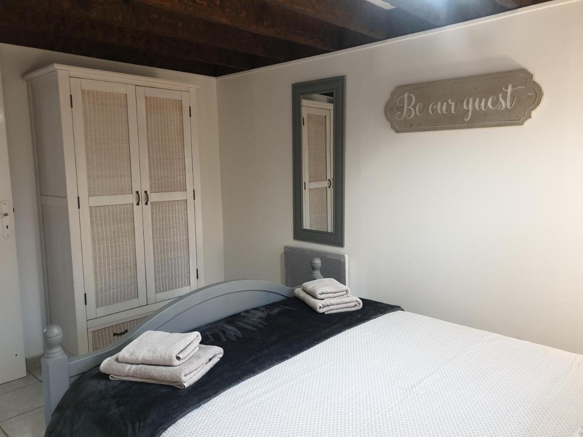 Les Gages Villa Brece  ภายนอก รูปภาพ